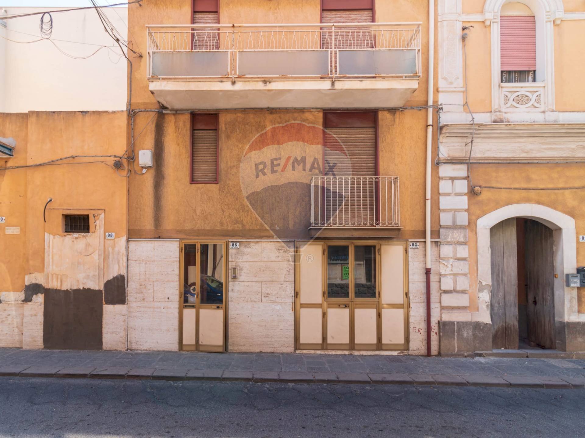 Edificio all\'aperto - Independent house via Roma
 
84, Carlentini - photo 1