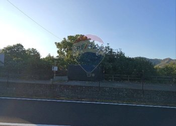 Edificio all\'aperto - Terreno edificabile via mareneve
 
80, Linguaglossa - foto 9