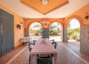 Terrazza - Casa semi indipendente VACCARIZZO
 
SN, Catania - foto 1