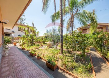 Giardino - Casa semi indipendente VACCARIZZO
 
SN, Catania - foto 24