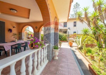 Terrazza - Casa semi indipendente VACCARIZZO
 
SN, Catania - foto 25