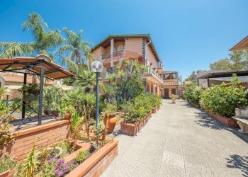 Casa all\'aperto - Casa semi indipendente VACCARIZZO
 
SN, Catania - foto 72