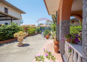 Terrazza - Casa semi indipendente VACCARIZZO
 
SN, Catania - foto 58