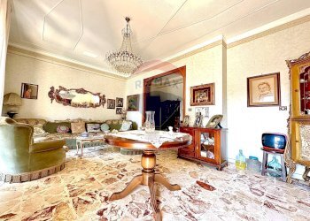 Soggiorno - Quadrilocale Via Fanti D'italia
 
27, Catania - foto 6