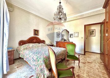 Camera / camera da letto - Quadrilocale Via Fanti D'italia
 
27, Catania - foto 10