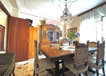 Sala da pranzo - Quadrilocale Via Fanti D'italia
 
27, Catania - foto 12
