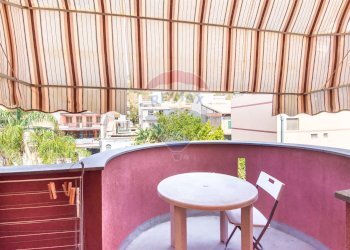 Balcone - Bilocale Via lungo mare
 
86, Sant'Alessio Siculo - foto 8