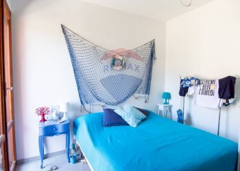 Camera / camera da letto - Bilocale Via lungo mare
 
86, Sant'Alessio Siculo - foto 13