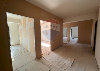 Hall / corridoio - Ufficio Piazza G Falcone e P Borsellino
 
10, Caltagirone - foto 2