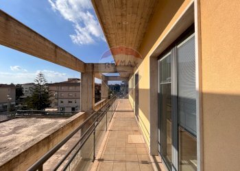 Balcone - Ufficio Piazza G Falcone e P Borsellino
 
10, Caltagirone - foto 22
