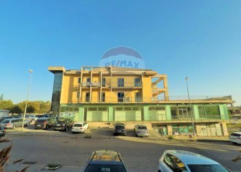 Edificio all\'aperto - Ufficio Piazza G Falcone e P Borsellino
 
10, Caltagirone - foto 30