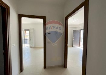 Hall / corridoio - Quadrilocale Via: Roma, Camporotondo Etneo - foto 9