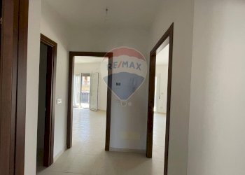 Hall / corridoio - Quadrilocale Via: Roma, Camporotondo Etneo - foto 19