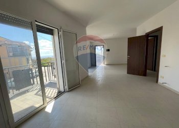 Stanza vuota - Quadrilocale Via: Roma, Camporotondo Etneo - foto 35