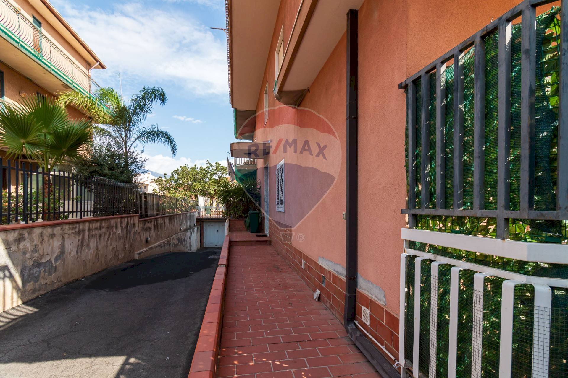 Terrazza - Four-room apartment VIA ARMANDO DIAZ
 
9, Gravina di Catania - photo 2