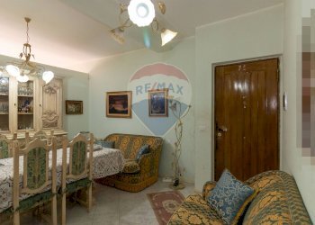 Sala da pranzo - Quadrilocale VIA ARMANDO DIAZ
 
9, Gravina di Catania - foto 7