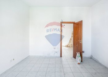 Stanza vuota - Quadrilocale Via Livorno
 
51A, Aci Castello - foto 7