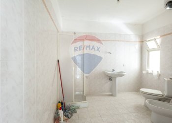 Bagno - Quadrilocale Via Livorno
 
51A, Aci Castello - foto 11