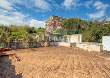 Terrazza - Quadrilocale Via Livorno
 
51A, Aci Castello - foto 14