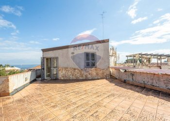 Terrazza - Quadrilocale Via Livorno
 
51A, Aci Castello - foto 15