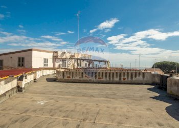 Terrazza - Quadrilocale Via Livorno
 
51A, Aci Castello - foto 20