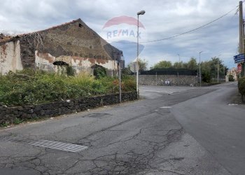 Edificio all\'aperto - Terreno edificabile Via Etnea
 
1, Gravina di Catania - foto 6