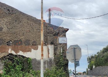 Edificio all\'aperto - Terreno edificabile Via Etnea
 
1, Gravina di Catania - foto 7