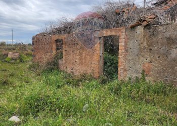 Casa all\'aperto - Terreno edificabile Via Etnea
 
1, Gravina di Catania - foto 10