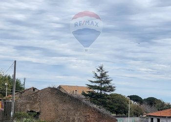 Vista delle montagne - Terreno edificabile Via Etnea
 
1, Gravina di Catania - foto 14