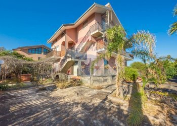 Casa all\'aperto - Casa indipendente VIA SANTA SPERA
 
2, Mascalucia - foto 1