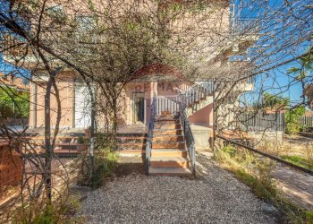 Casa all\'aperto - Casa indipendente VIA SANTA SPERA
 
2, Mascalucia - foto 2