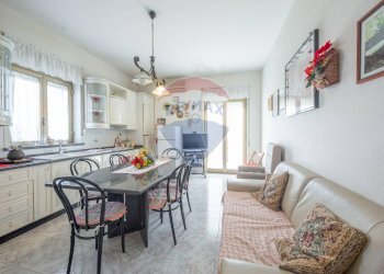 Sala da pranzo - Casa indipendente VIA SANTA SPERA
 
2, Mascalucia - foto 9