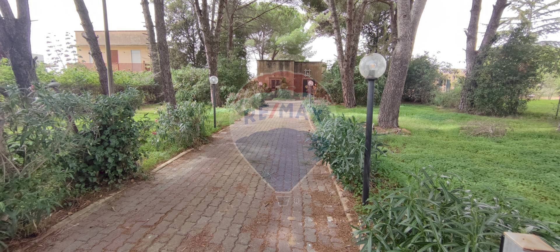 Giardino - Villa VIA OTTAVIA PENNA
 
32, Caltagirone - foto 3