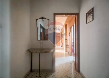 Hall / corridoio - Appartamento via libertà
 
41, Lentini - foto 4