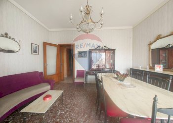 Sala da pranzo - Appartamento via libertà
 
41, Lentini - foto 6