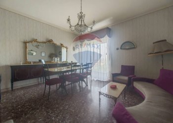 Sala da pranzo - Appartamento via libertà
 
41, Lentini - foto 7