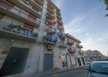 Edificio all\'aperto - Appartamento via libertà
 
41, Lentini - foto 39