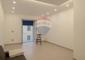 Soggiorno - Appartamento via Renato Imbriani
 
46, Catania - foto 3