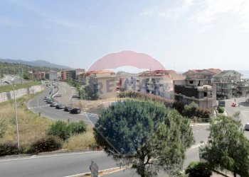 Edificio all\'aperto - Bilocale Piccolo Torrente Pagliara
 
2, Roccalumera - foto 3