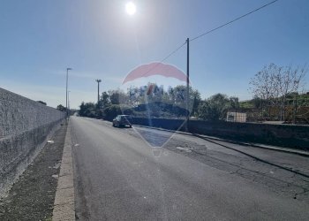 Edificio all\'aperto - Terreno edificabile Via Cavour
 
5/7, Tremestieri Etneo - foto 10