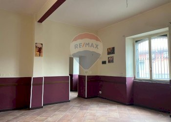 Stanza vuota - Locale Commerciale VIA PONTE BORIA
 
2, Calatabiano - foto 3