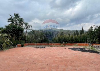 Terrazza - Locale Commerciale VIA PONTE BORIA
 
2, Calatabiano - foto 6