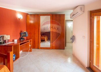 Hall / corridoio - Villa a Schiera Via Glorenza
 
40, Acireale - foto 25