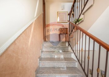 Scale - Villa a Schiera Via Glorenza
 
40, Acireale - foto 29