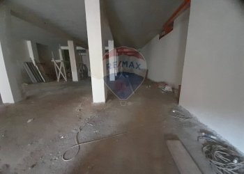 Parcheggio - Locale Commerciale Via Gramsci
 
58, Gravina di Catania - foto 13