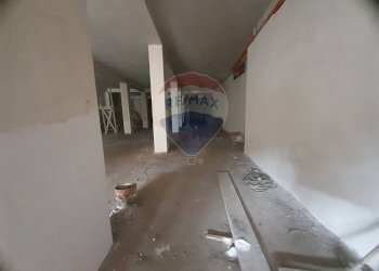 Parcheggio - Locale Commerciale Via Gramsci
 
58, Gravina di Catania - foto 14