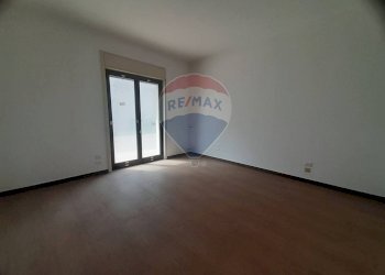 Stanza vuota - Appartamento VIA QUASIMODO
 
9, Camporotondo Etneo - foto 7