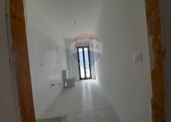 Stanza vuota - Appartamento VIA QUASIMODO
 
9, Camporotondo Etneo - foto 8