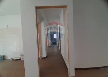 Hall / corridoio - Appartamento VIA QUASIMODO
 
9, Camporotondo Etneo - foto 9