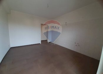 Stanza vuota - Appartamento VIA QUASIMODO
 
9, Camporotondo Etneo - foto 17